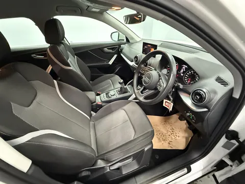 AUDI Q2 35 TFSI Sport 5dr