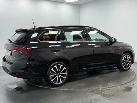 FIAT TIPO 1.6 Multijet Lounge 5dr