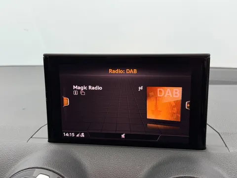 AUDI Q2 35 TFSI Sport 5dr