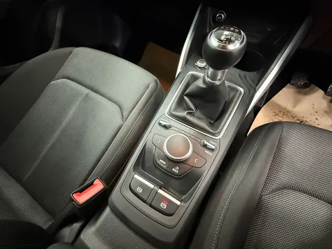 AUDI Q2 35 TFSI Sport 5dr