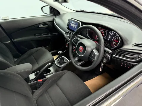FIAT TIPO 1.6 Multijet Lounge 5dr