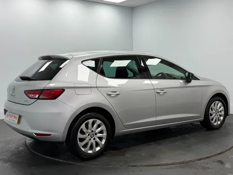 SEAT LEON 1.6 TDI SE 5dr DSG