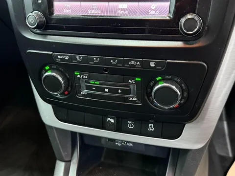 SKODA YETI OUTDOOR 2.0 TDI CR [140] SE 4x4 5dr