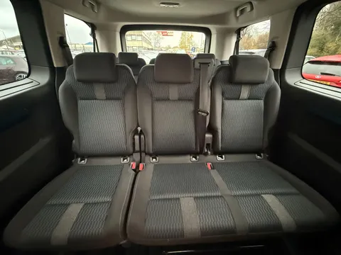 PEUGEOT TRAVELLER 2.0 BlueHDi 150 Active Standard [8 Seat] 5dr