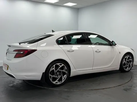 VAUXHALL INSIGNIA DIESEL HATCHBACK 2.0 CDTi [170] SRi Vx-line Nav 5dr Auto