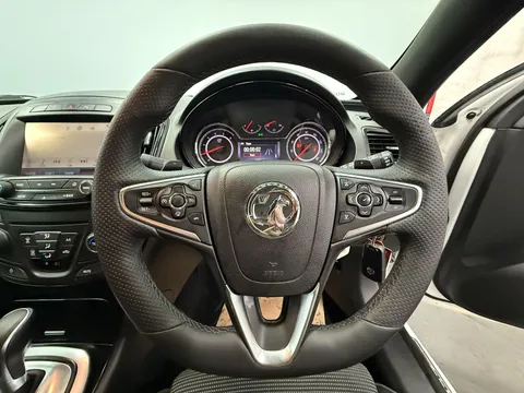 VAUXHALL INSIGNIA DIESEL HATCHBACK 2.0 CDTi [170] SRi Vx-line Nav 5dr Auto