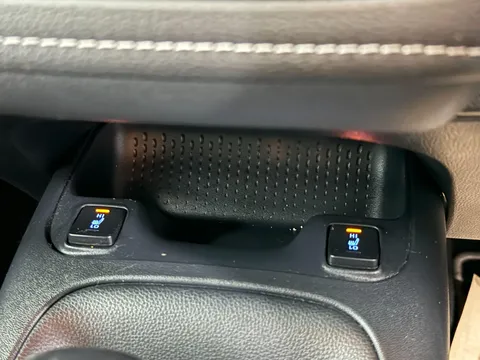 TOYOTA COROLLA 1.8 VVT-i Hybrid Trek 5dr CVT