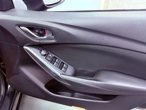 MAZDA 6 2.2d SE-L Nav 5dr Auto