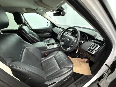 LAND ROVER DISCOVERY 3.0 TD6 SE 5dr Auto