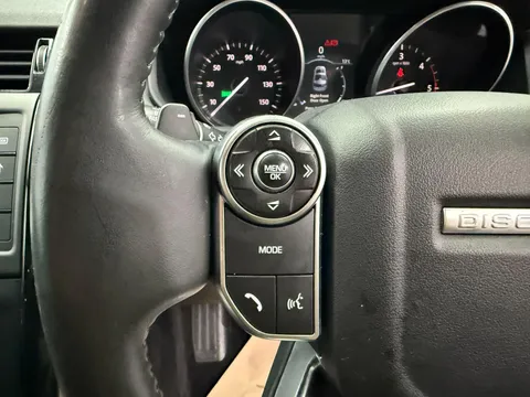 LAND ROVER DISCOVERY 3.0 TD6 SE 5dr Auto