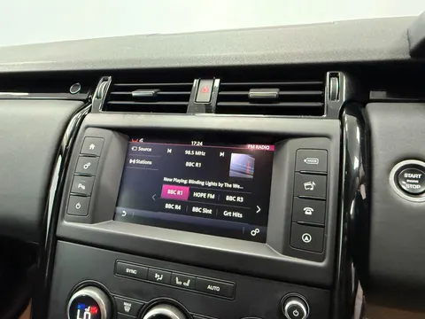 LAND ROVER DISCOVERY 3.0 TD6 SE 5dr Auto