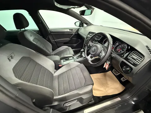 VOLKSWAGEN GOLF 2.0 TDI R-Line 5dr DSG