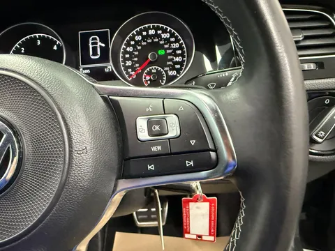 VOLKSWAGEN GOLF 2.0 TDI R-Line 5dr DSG