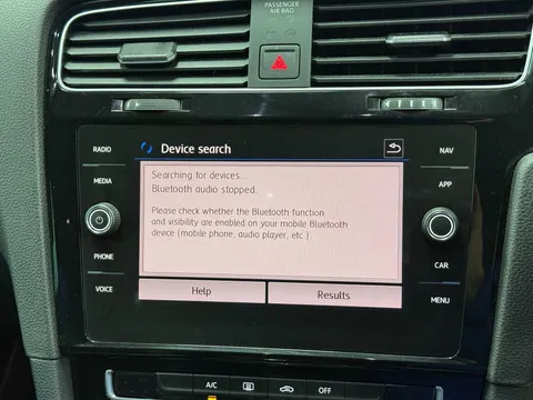 VOLKSWAGEN GOLF 2.0 TDI R-Line 5dr DSG