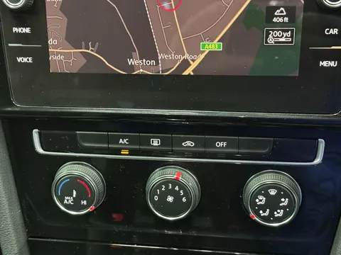 VOLKSWAGEN GOLF 2.0 TDI R-Line 5dr DSG