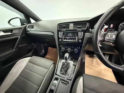 VOLKSWAGEN GOLF 2.0 TSI R 3dr DSG