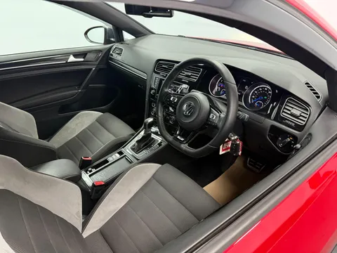 VOLKSWAGEN GOLF 2.0 TSI R 3dr DSG