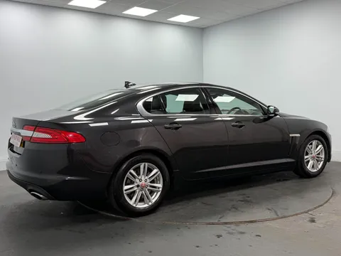JAGUAR XF 2.2d [163] Luxury 4dr Auto