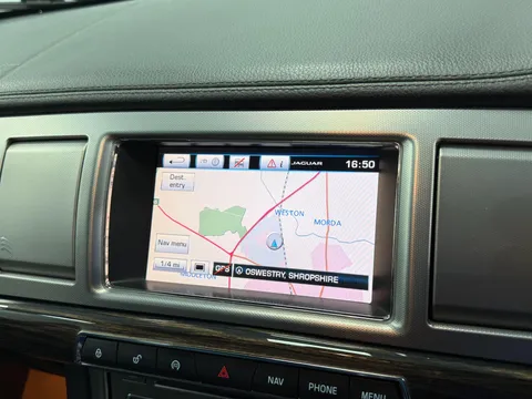 JAGUAR XF 2.2d [163] Luxury 4dr Auto