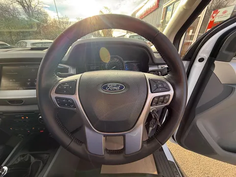 FORD RANGER Pick Up Double Cab Limited 2.2 TDCi 150 4WD