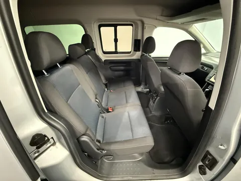 VOLKSWAGEN CADDY MAXI LIFE 2.0 TDI 150 5dr DSG