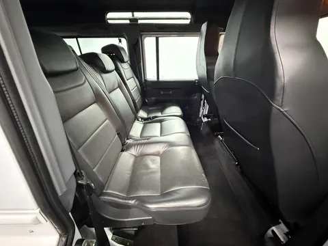 LAND ROVER DEFENDER Adventure Station Wagon TDCi [2.2]