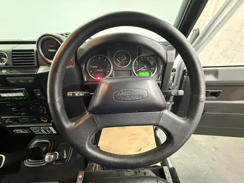 LAND ROVER DEFENDER Adventure Station Wagon TDCi [2.2]