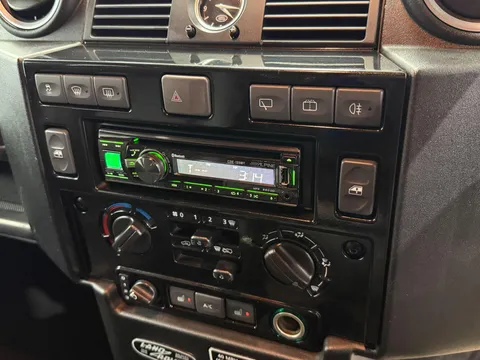 LAND ROVER DEFENDER Adventure Station Wagon TDCi [2.2]