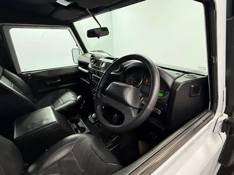 LAND ROVER DEFENDER Adventure Station Wagon TDCi [2.2]