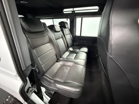 LAND ROVER DEFENDER Adventure Station Wagon TDCi [2.2]