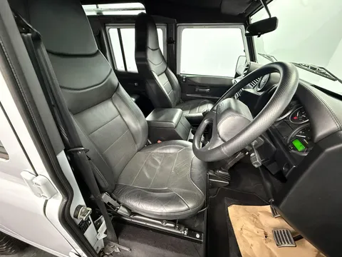 LAND ROVER DEFENDER Adventure Station Wagon TDCi [2.2]