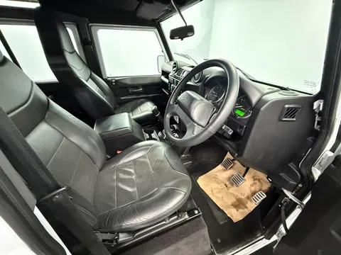 LAND ROVER DEFENDER Adventure Station Wagon TDCi [2.2]