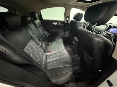 INFINITI QX70 3.0d GT 5dr Auto