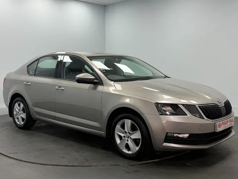 SKODA OCTAVIA 1.6 TDI CR SE 5dr