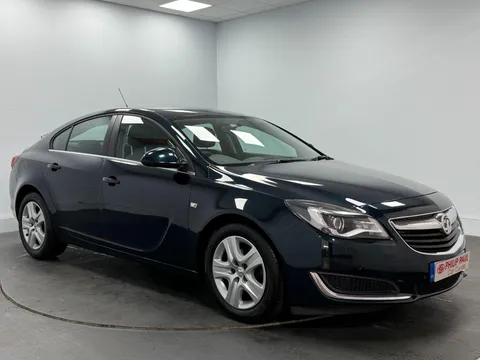 VAUXHALL INSIGNIA DIESEL HATCHBACK 1.6 CDTi ecoFLEX Design 5dr [Start Stop]