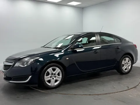 VAUXHALL INSIGNIA DIESEL HATCHBACK 1.6 CDTi ecoFLEX Design 5dr [Start Stop]
