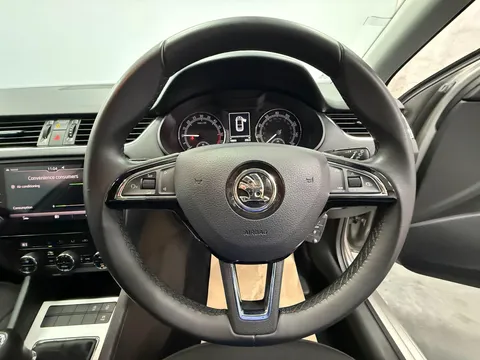 SKODA OCTAVIA 1.6 TDI CR SE 5dr