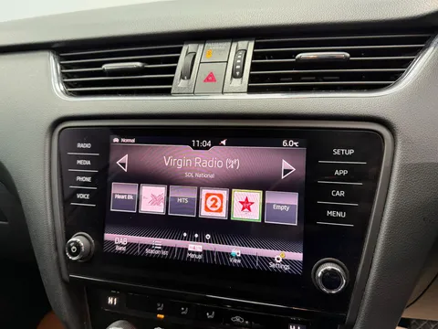 SKODA OCTAVIA 1.6 TDI CR SE 5dr