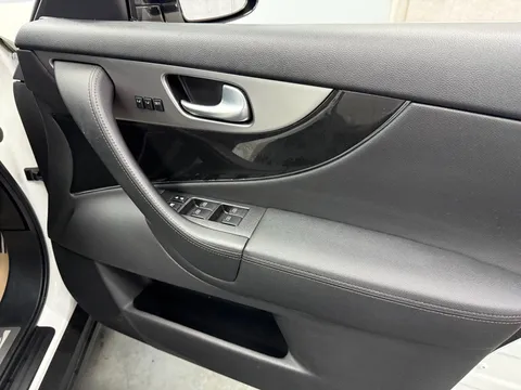 INFINITI QX70 3.0d GT 5dr Auto