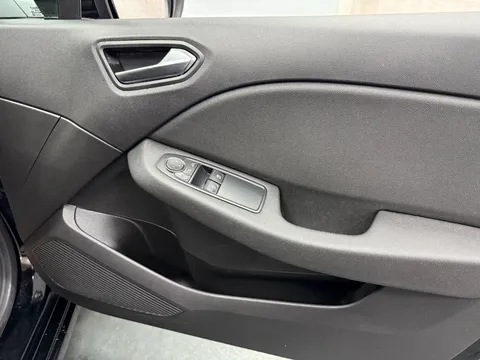 RENAULT CLIO 1.5 dCi 85 Iconic 5dr