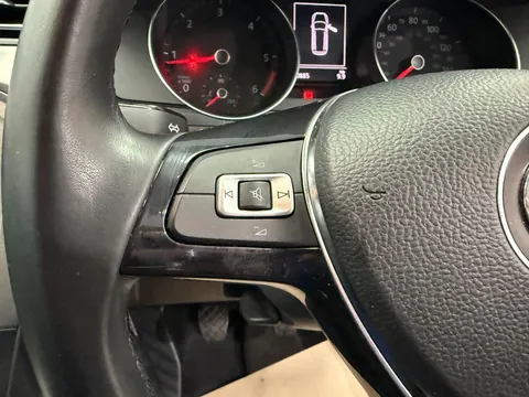 VOLKSWAGEN PASSAT 2.0 TDI S 5dr