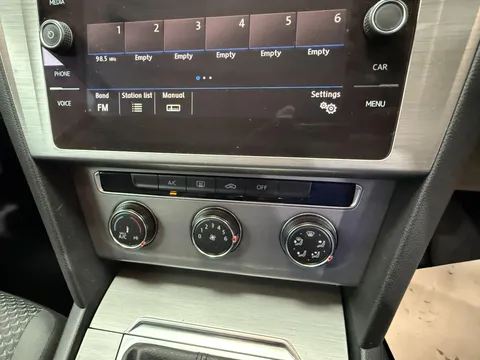 VOLKSWAGEN PASSAT 2.0 TDI S 5dr