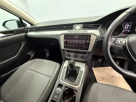 VOLKSWAGEN PASSAT 2.0 TDI S 5dr