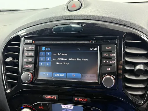 NISSAN JUKE 1.6 Tekna 5dr Xtronic