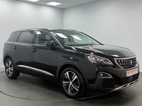 PEUGEOT 5008 1.5 BlueHDi Allure 5dr
