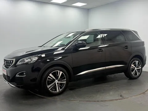 PEUGEOT 5008 1.5 BlueHDi Allure 5dr