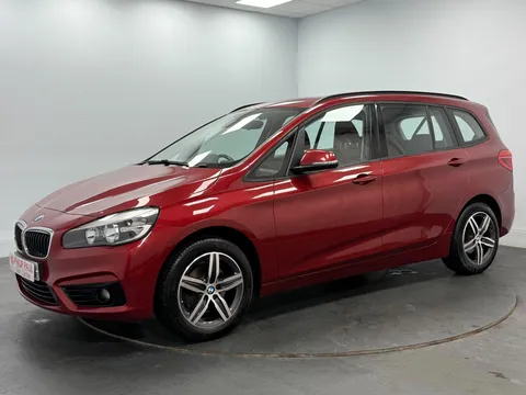 BMW 2 SERIES 218i Sport 5dr