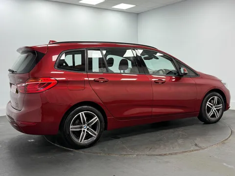 BMW 2 SERIES 218i Sport 5dr