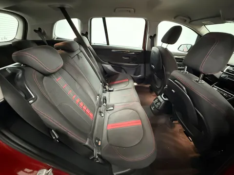 BMW 2 SERIES 218i Sport 5dr