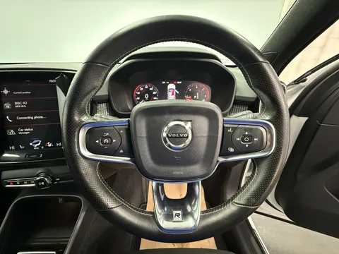 VOLVO XC40 2.0 D3 R DESIGN 5dr AWD Geartronic